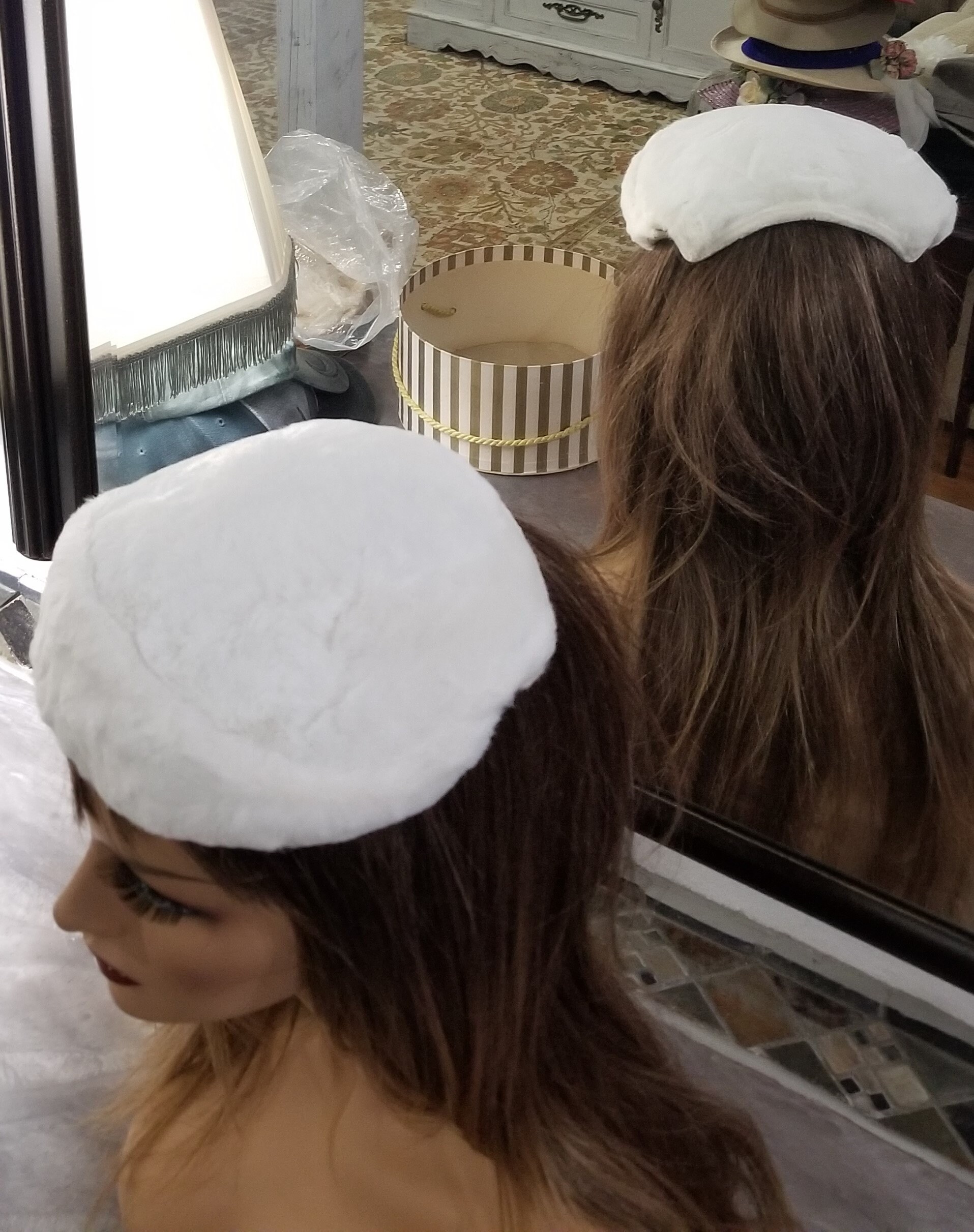 Pill Box White Faux Fur Lady 1940\'s Hat Fur Pillbox White Vintage Hats for Women for sale | eBay main image 3