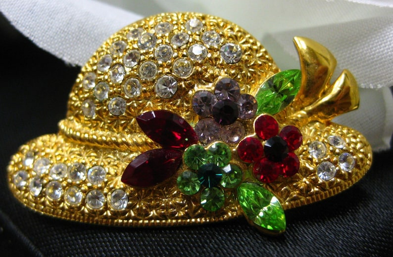 OTC Brooch High Quality Swarovsky Crystals Hat Pin on 18k gold Plating over sterling Collectible Brooch