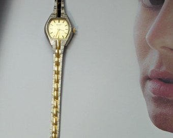 Ladies Sharp Quartz Watch Vintage late 1980's Working Excellent Condition Bracelet Band Two tone band