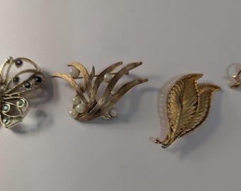 Brooches Lot 1960s Gold tone Faux Pearls Leaves Butterfly brands Emmons Tradition Avon