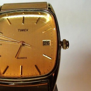 Timex Watch Vintage Quartz LA Cell from the 1970s Mens Wrist Watch Expandable Band Water Resistant image 2