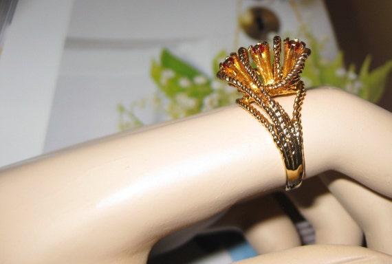 Estatement RETRO Ring 1960's  Cluster Dome Ring 1… - image 3