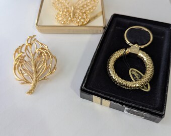 Vintage Brooches lot Whiting and Davis* Jennifer Moore* Monet Leaf Great condition