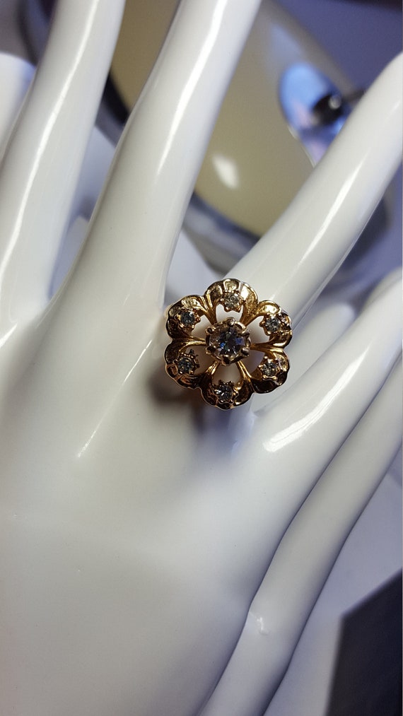 Vintage Cluster Ring 18k  HGE  Exquisite Flower  … - image 6