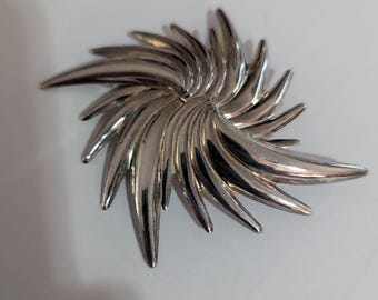Modernist 1970s Sunburst Brooch and Earrings Set Glam Statement Diva Silver Tone no mark