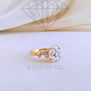 Oval Wedding Ring With Round Accents Diamond Ring for Women In 925 Silver|14K Gold Proposal Ring Unique Anniversary Promise Gift For Her