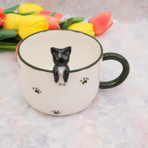 Haustier-Becher mit Haustier-Abbildung handgemachter keramischer Becher Peekaboo-Haustier-Becher-Gedenkgeschenk für Haustier-Besitzer personifizierter Hund/Katze innerhalb Becher-Kaffeetasse