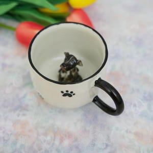 Haustier-Becher mit Haustier-Abbildung handgemachter keramischer Becher Peekaboo-Haustier-Becher-Gedenkgeschenk für Haustier-Besitzer personifizierter Hund/Katze innerhalb Becher-Kaffeetasse