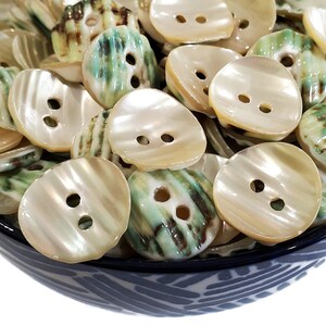 Scarce Green Snail Vintage Buttons, Nice Quality Natural Mother of ...