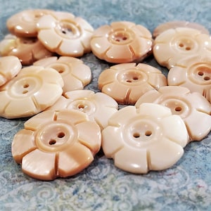Carved Mother of Pearl Vintage Flower Buttons in White or Fawn, Natural Shell for Sewing, Knitting Sweaters, Jewelry Beads, Embellishements image 6
