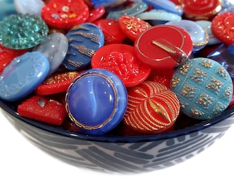 Vintage Glass Buttons Grab Bag Lot in Your Choice of Blue or Red, Bulk Buttons for Sewing, Knitting, or Jewelry Beads, 3/4 inch 19mm