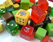 6 Bakelite Vintage boutons Grab Bag - Antique des années 1940 jeu Cubes