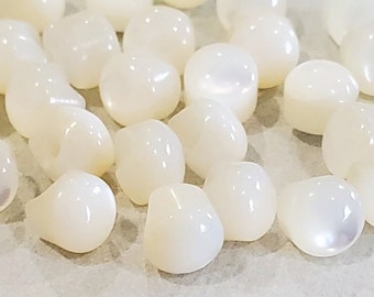 Tiny Mother of Pearl Vintage Buttons, Quality 1/4 inch Shell for Sewing, Knitting Baby Sweaters, Jewelry Beads, Beach Wedding Embellishments