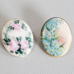 Antique Porcelain Buttons with Hand Painted Forget Me Not or Roses, Early 1900s for Sewing or Knitting 1 inch image 4