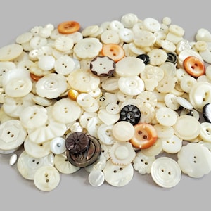 25 Vintage Mother of Pearl Button Lot in Mixed Styles, Antique 1800s to 1950s for Sewing, Knitting, and Embellishments