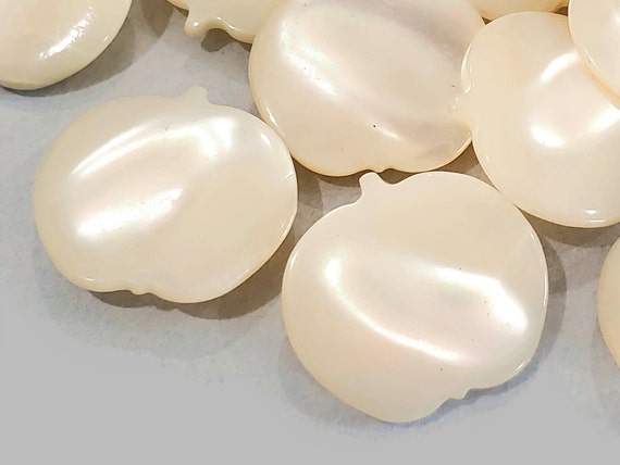 Mother of Pearl Buttons, Natural Shell , 4 Hole Sewing Knitting