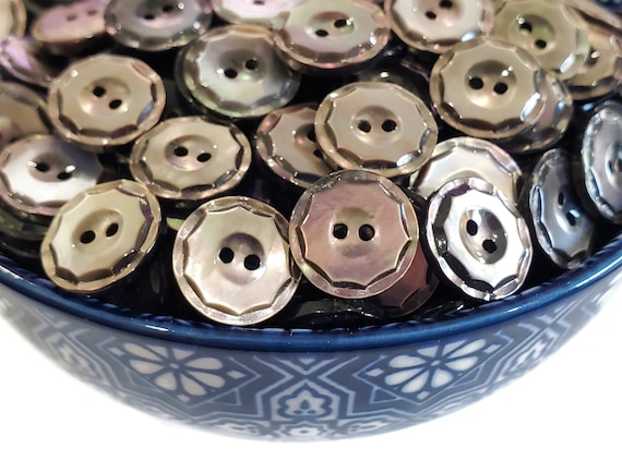 Carved Mother of Pearl Vintage Buttons, Quantity Choice, Warm Smoke Color for Knitting Sweaters, Sewing, Retro Haberdashery, 5/8 inch