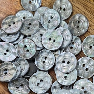 Botones vintage de nácar tallado: gris humo o blanco para coser y tejer (3/4 o 9/16 de pulgada).