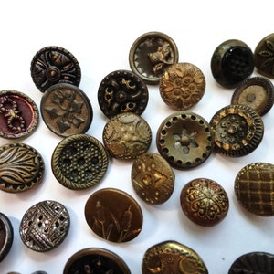 Antique Victorian Metal Button Grab Bag Lot, Quantity Choices, Vintage 1800s From Our Stash for Sewing, Knitting, Cosplay image 4
