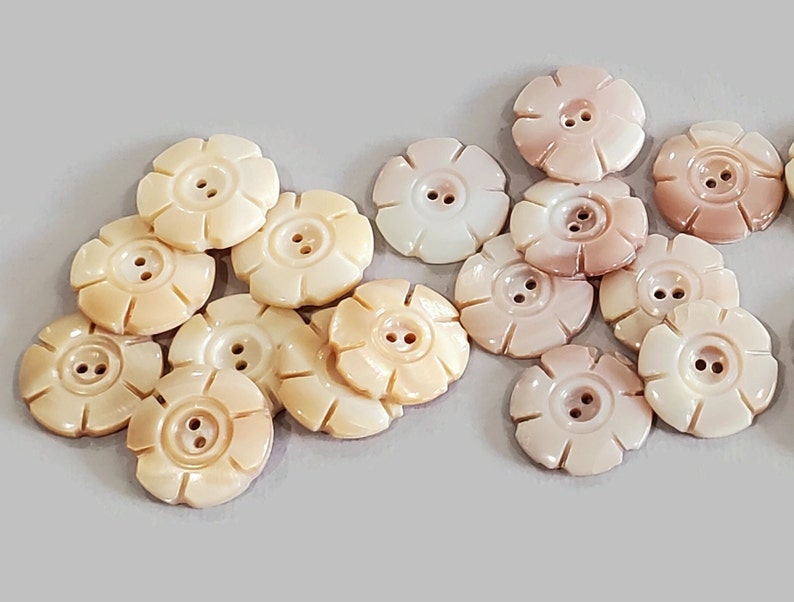 Carved Mother of Pearl Vintage Flower Buttons in White or Fawn, Natural Shell for Sewing, Knitting Sweaters, Jewelry Beads, Embellishements image 8