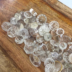 ヴィンテージ透明ガラスボタン グラブバッグ ロット、アンティーク 1900～1940年代 縫製・編み物用装飾品
