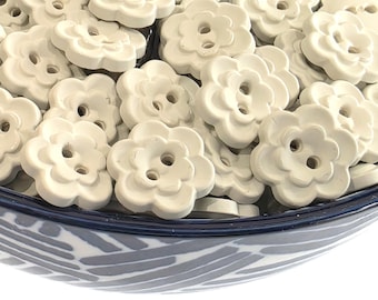 Dozen Vintage Flower Buttons, 12 pieces (1/2 inch, 12mm)