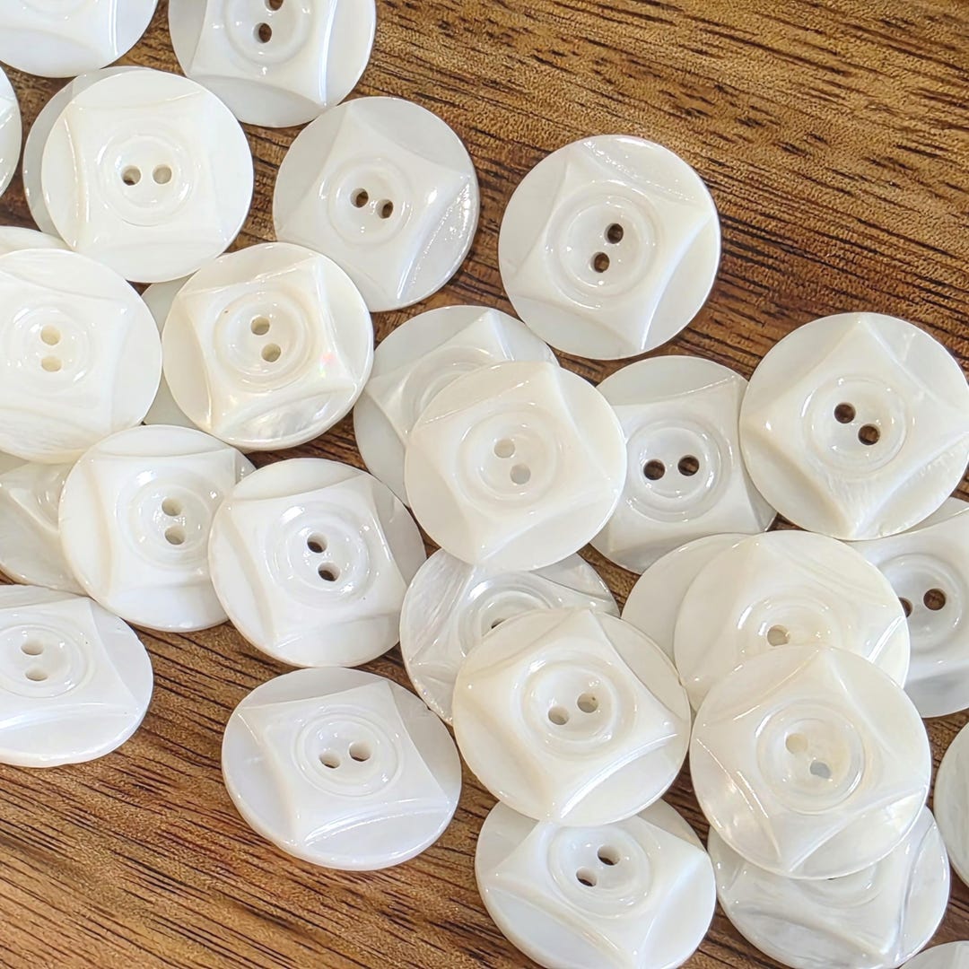 Vintage Mother of Pearl Buttons: Carved Shell Buttons (19mm) - Etsy