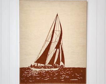 Vintage jaren 1970 MCM Marushka handgescreend linnen katoen canvas muurkunst - "Schooner op zee"