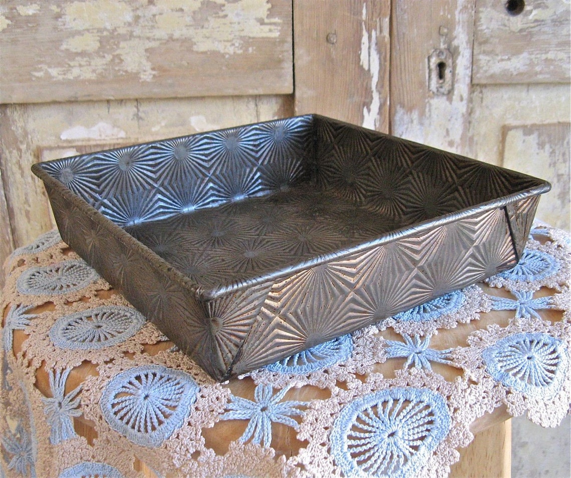 Ovenex Bakeware . Vintage 8 Inch Square Starburst Pan Etsy