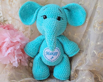 Gepersonaliseerde knuffelolifant cadeau klaar