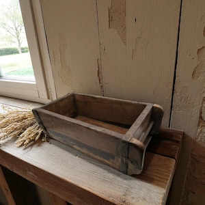Vintage Old Wooden 12" Rustic Plain Brick Mold Farmhouse Cabin Decor Shelf