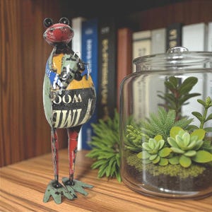 Rustic 15" Repurposed Recycled Colorful Vintage Scrap Metal Frog w/ Umbrella Statue Home Garden Decor