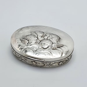 Fabulous Antique Solid Silver Oval Trinket Box with Cherub Relief - 1907 – Edwardian Cherub Decor