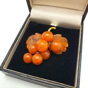 Vintage Grape Cluster Brooch with Lucite Beads – circa 1950