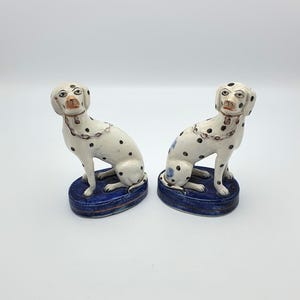 Antiek stel Staffordshire Dalmatische honden – Keramische mantelbeeldjes uit 1890