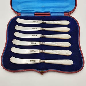 Nice Antique Edwardian Set of 6 Sterling Silver & Mother-of-Pearl Butter Knives - 1902