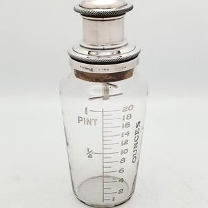 ガラスと銀メッキのカクテルシェーカー、ヴィンテージバーウェア、1930年頃