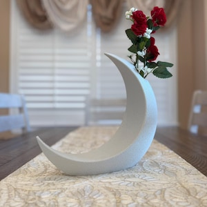 Crescent Moon Vase | Decorative Flower Holder | Modern Minimalist Home Decor