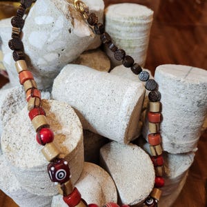 Série Désert - Collier en papier kraft et perles en bois