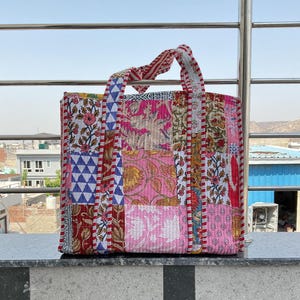 Patchwork Handarbeit Neue Baumwolle Gesteppte Tasche | Elegante Reiseeinkaufstasche | Ideales Geburtstags- und Weihnachtsgeschenk, stilvolle Aufbewahrungslösung