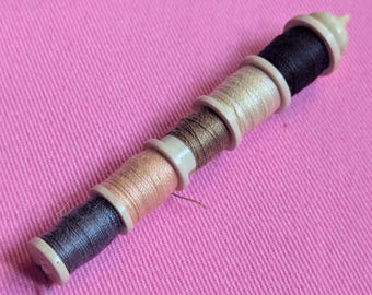 Vintage Travel Sewing Kit c1910 | Thread & Needle Case | Patent Applied For