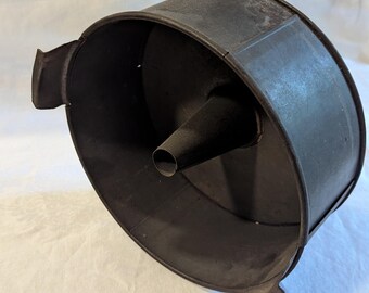 Vintage Vanity Angel Food / Bundt Cake Pan