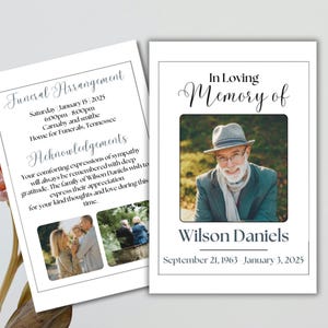 Può includere: Un biglietto di memoria bianco con un bordo nero e una foto di un uomo con un cappello. Il testo "In Loving Memory of Wilson Daniels" è stampato in nero con un sottolineatura blu. Le date "September 21, 1963 January 3, 2025" sono stampate sotto il nome.
