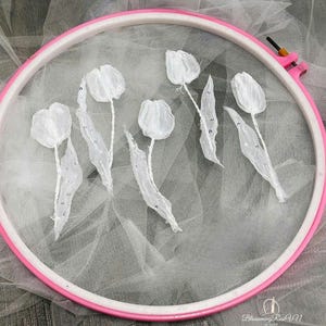 Flower Tulips Wedding Veil, Unique bridal veil, Embroidered hand flower veil, Floral wedding veil, 3D flower veil, floral veil blusher veil