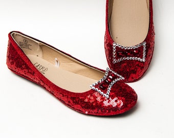 red flat slippers