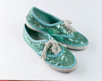 mint green dress shoes