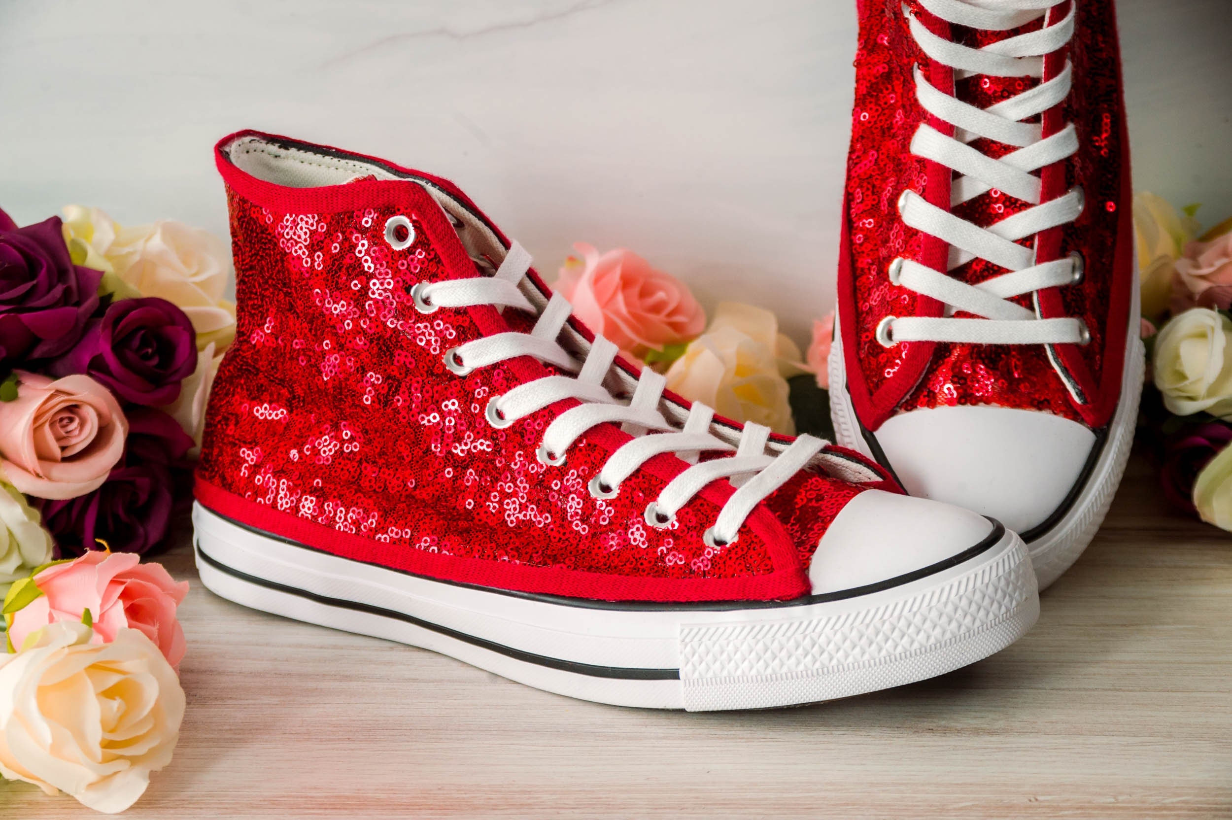 Red glitter on sale converse toddler