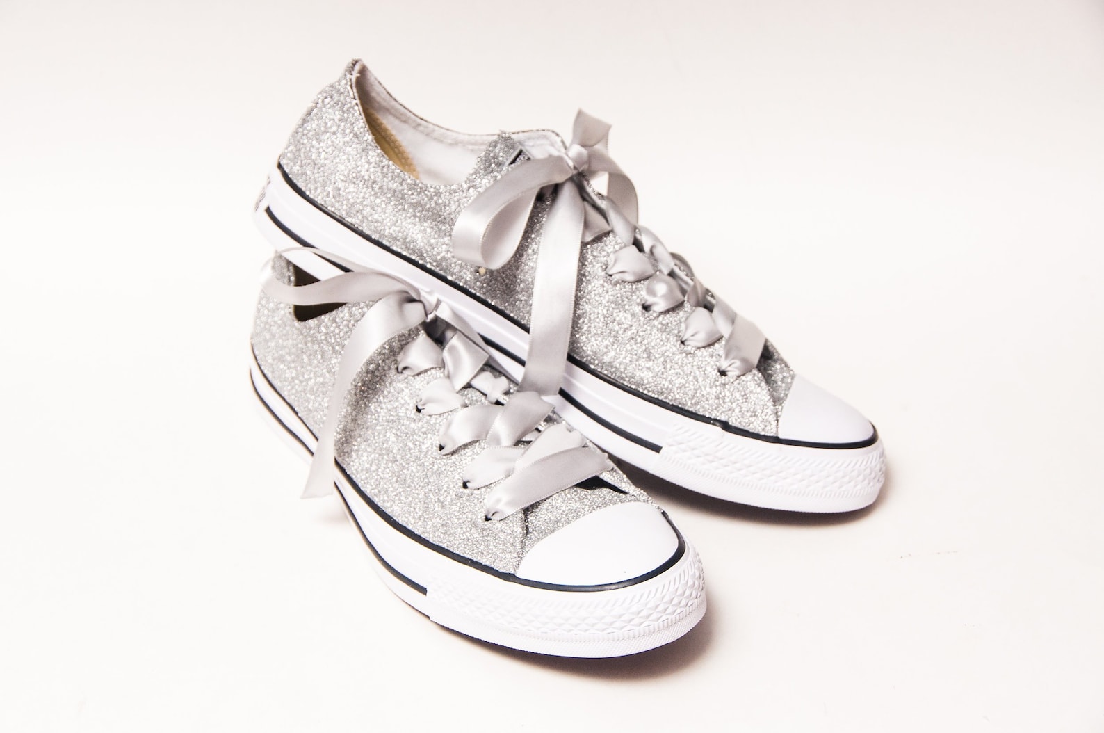 silver sparkly converse