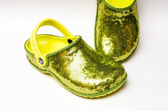crocs lime