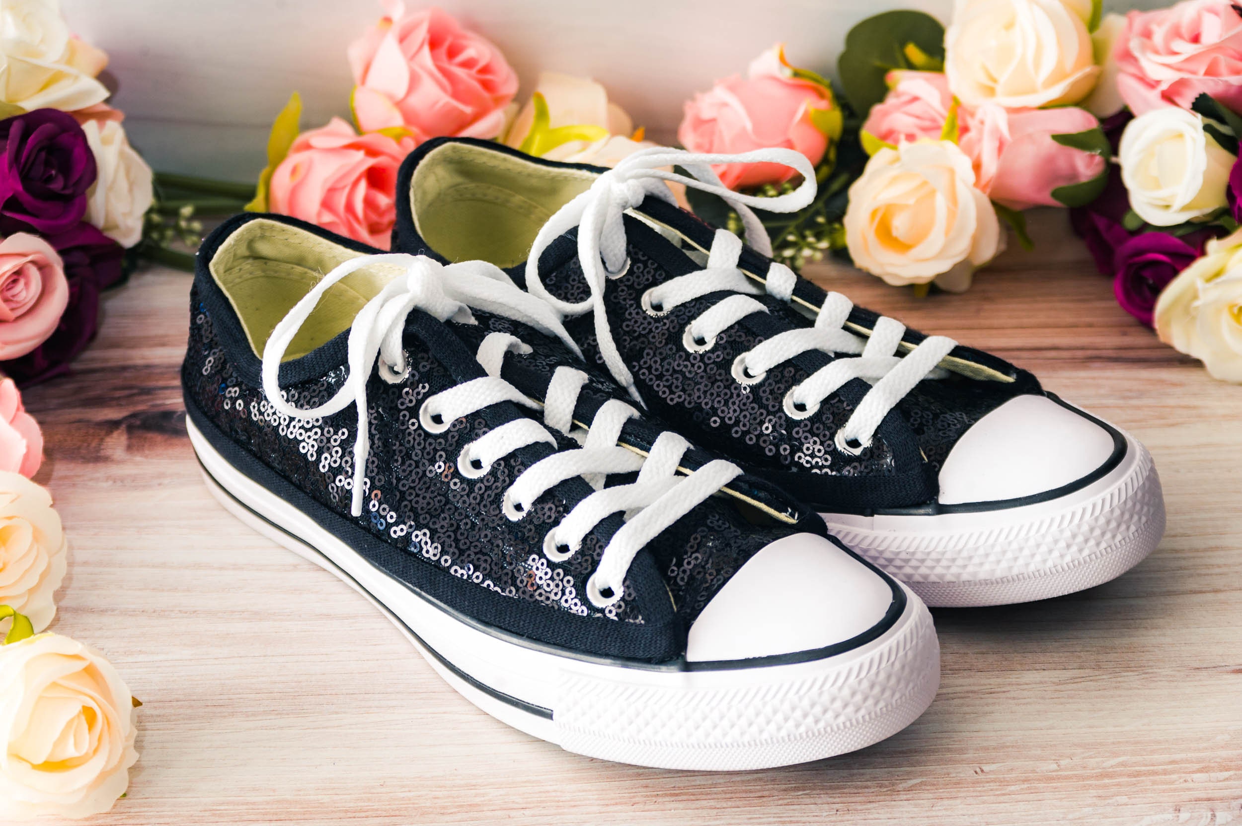 Low-Top Glitter Sneakers